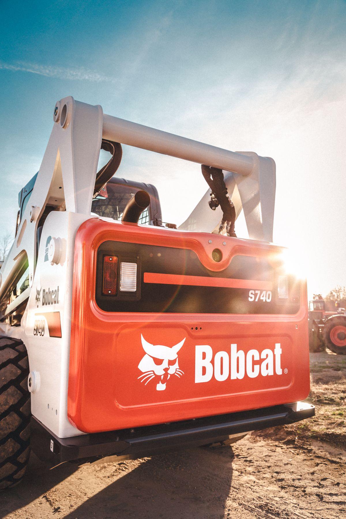 Bobcat Price Guide UAE: S450, S510, S550 & S750 Compared (2026)